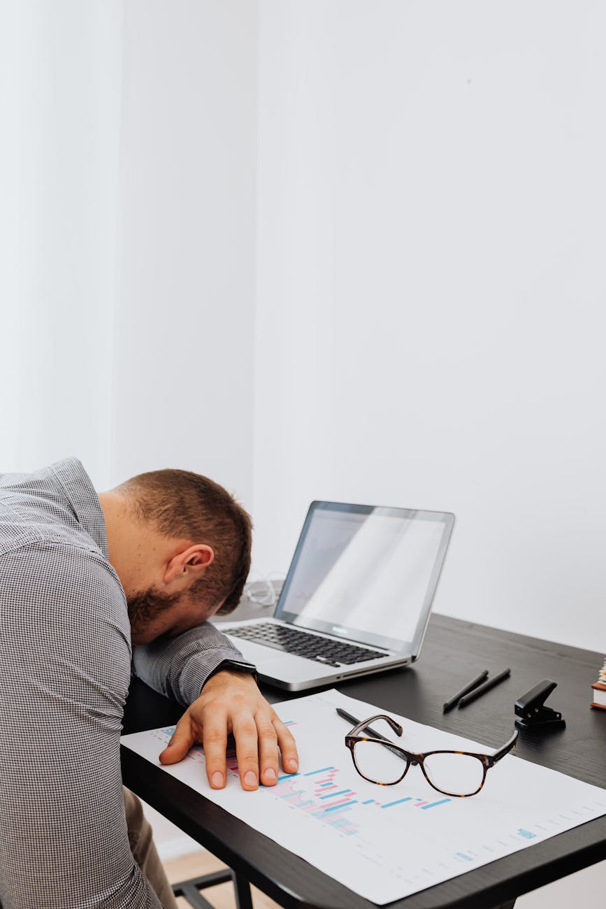 Why You Feel Exhausted Even When You’re Doing Nothing